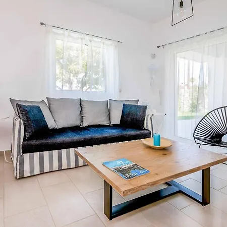Villa Arhontia *